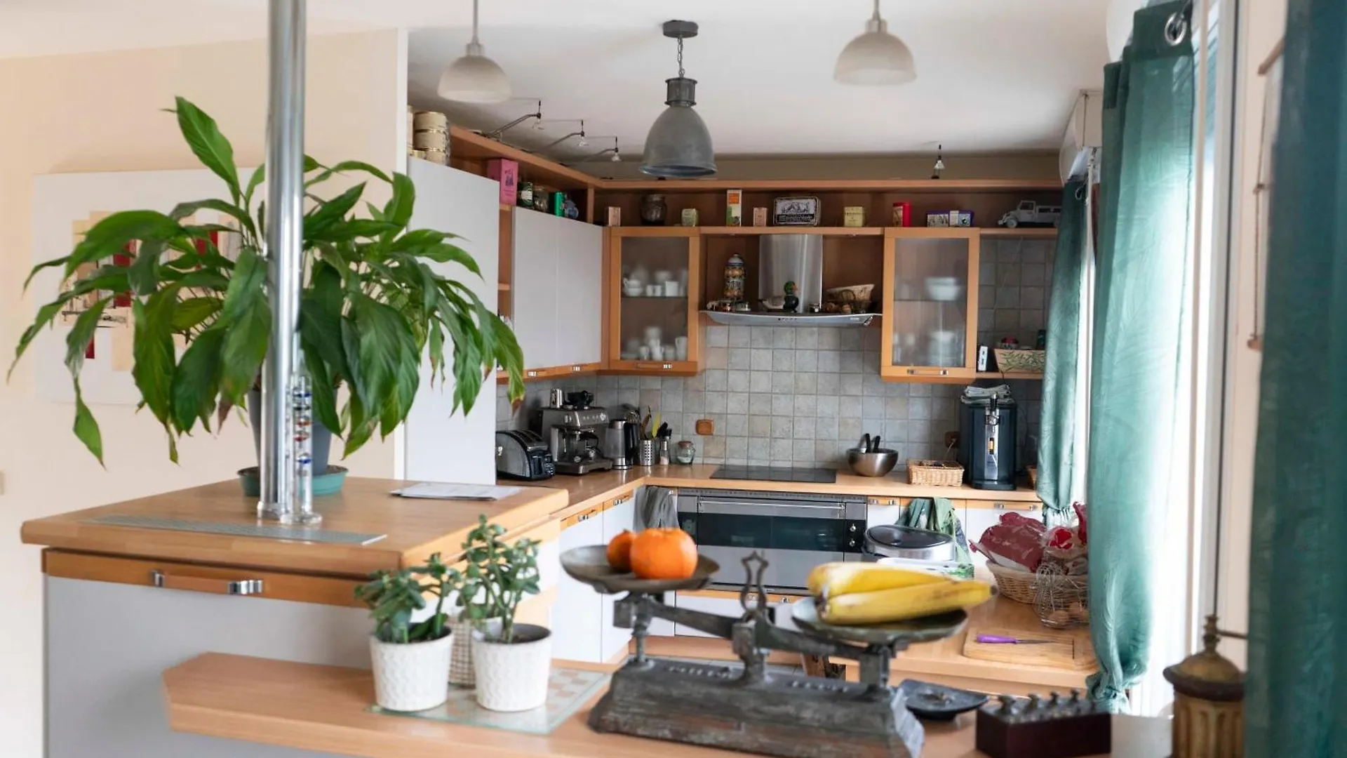 Charming Duplex With Two Balconies In The 13th